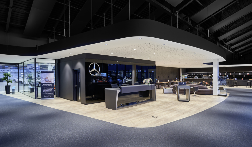 Mercedes Klausdorfer Weg